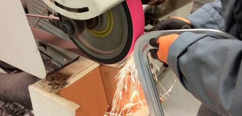 Como escolher a solu&ccedil;&atilde;o abrasiva ideal para processos industriais